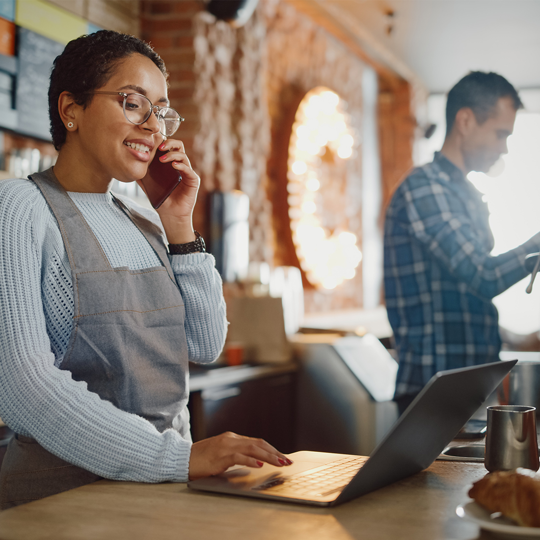 client and broker looking at restaurant space